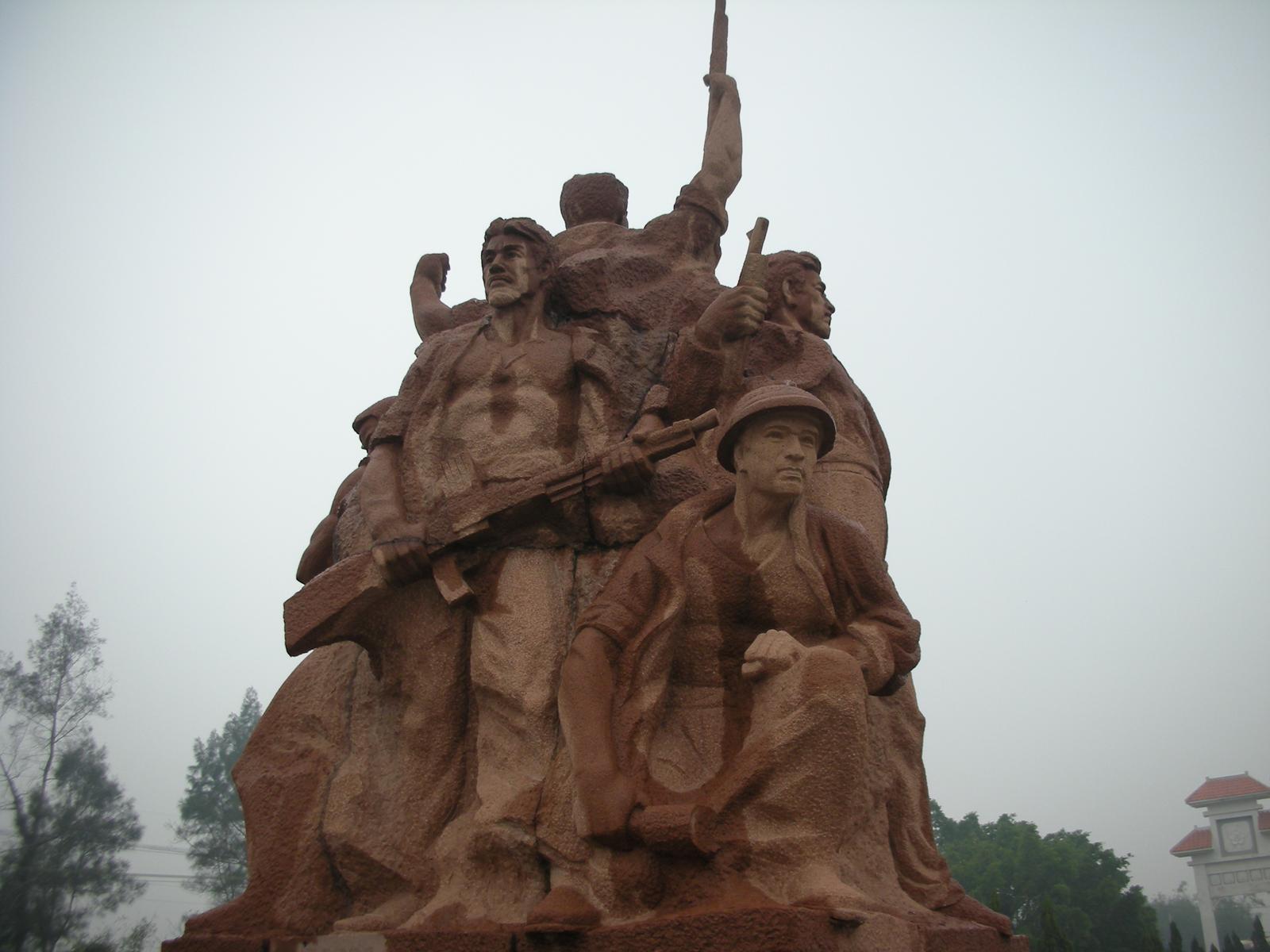 「華僑の第一の故郷」と呼ばれる開平(その5.「広東省一美しい村」と呼ばれる馬降龍と抗日戦争時の爪跡が残る南楼)